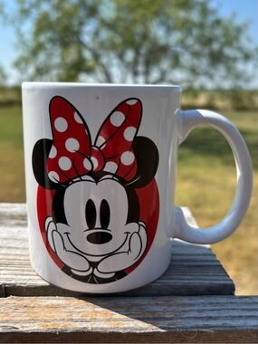 Minnie Mouse White Ceramic Mug with Red Bow